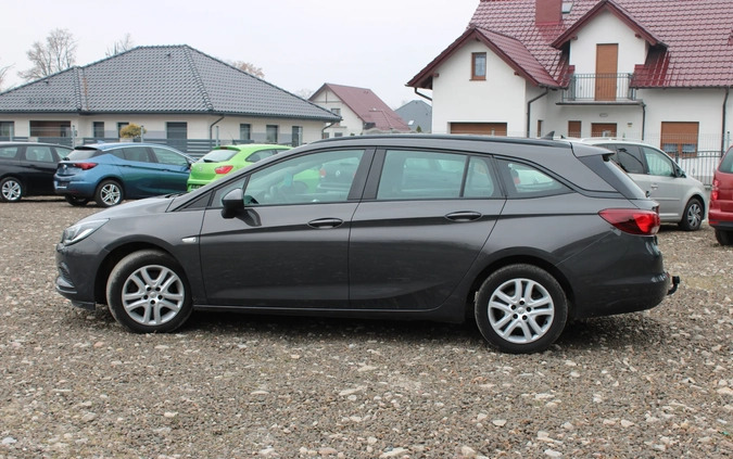 Opel Astra cena 31900 przebieg: 285000, rok produkcji 2016 z Płock małe 781
